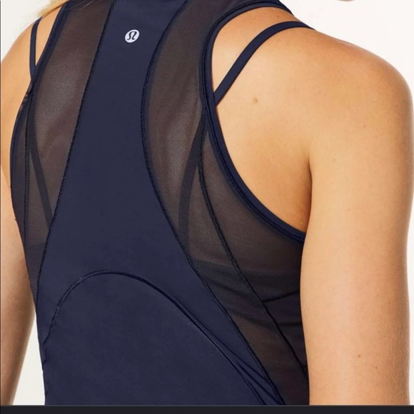 Lululemon tank - Picture 2 of 7